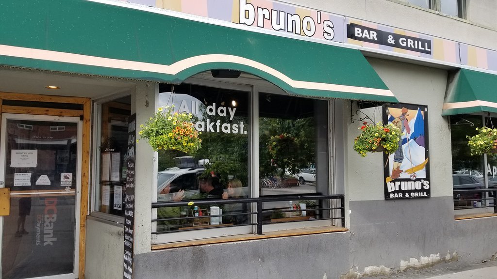 Bruno`s Bar & Grill