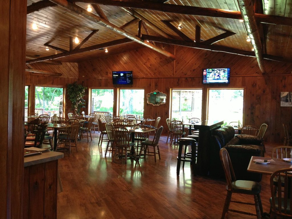 Log Cabin Grill & Bar