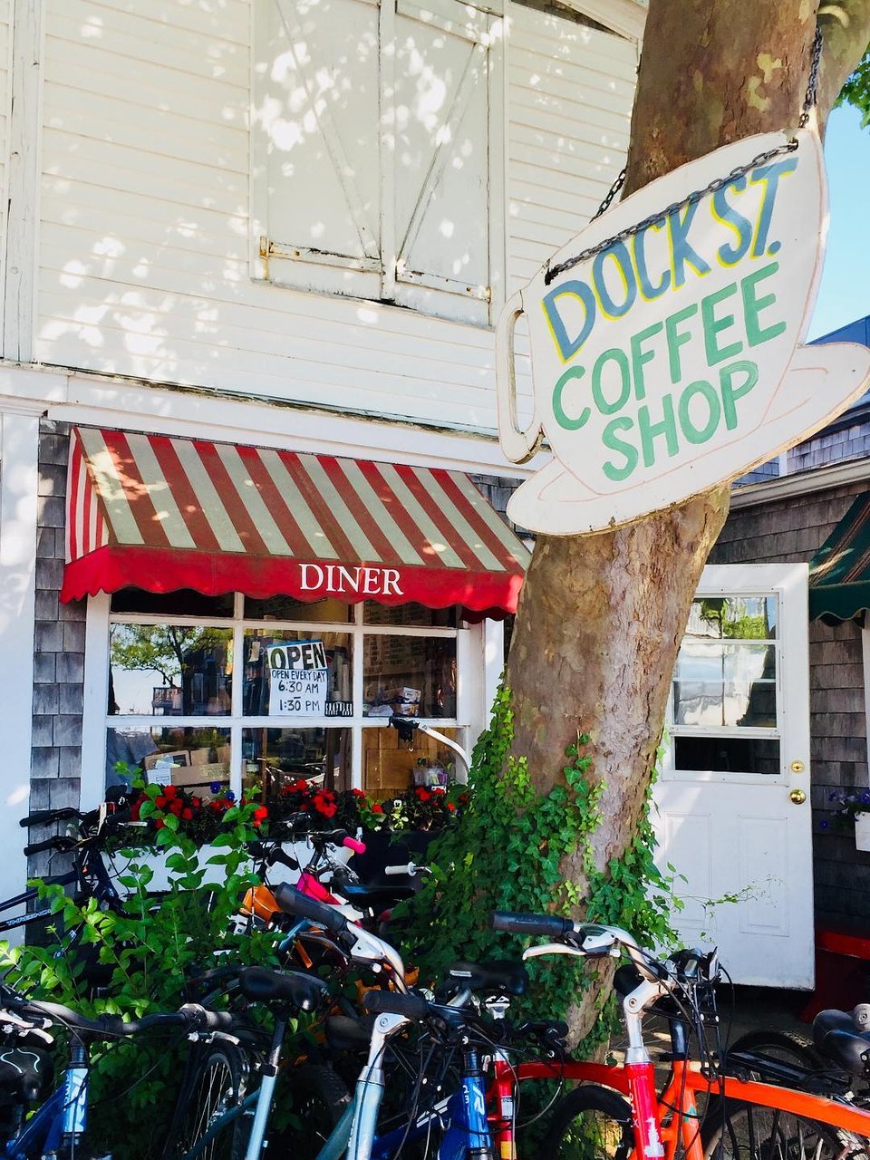 Dock Street Coffee Shop